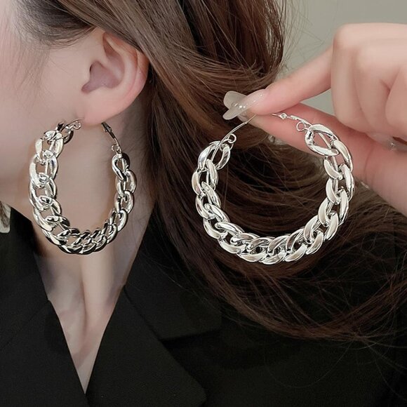 Minimalist Chunky Huggie Hoop Earrings - Perfect for Workdays & Celebrations - Picture 2 of 8